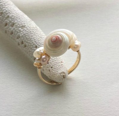 shell jewelry
