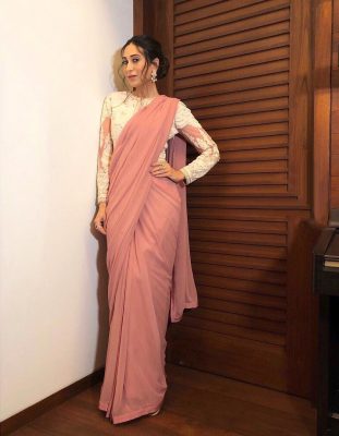 darjee-designer-saree-karishma-kapoor-9