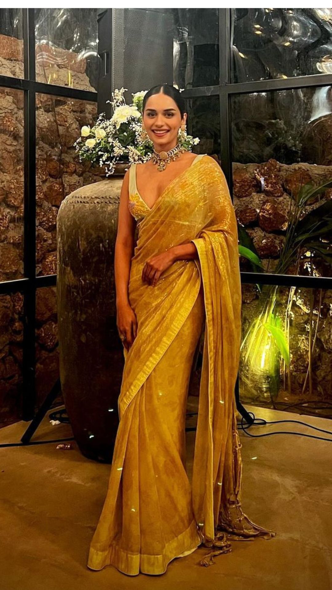 saree golden