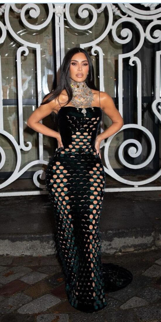 glamour bold kardashian